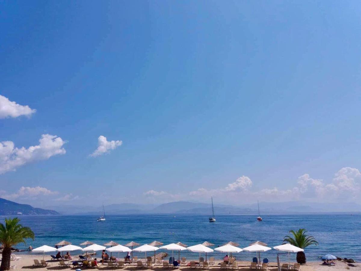Villa Spiaggia Bianca Dafnila ภายนอก รูปภาพ